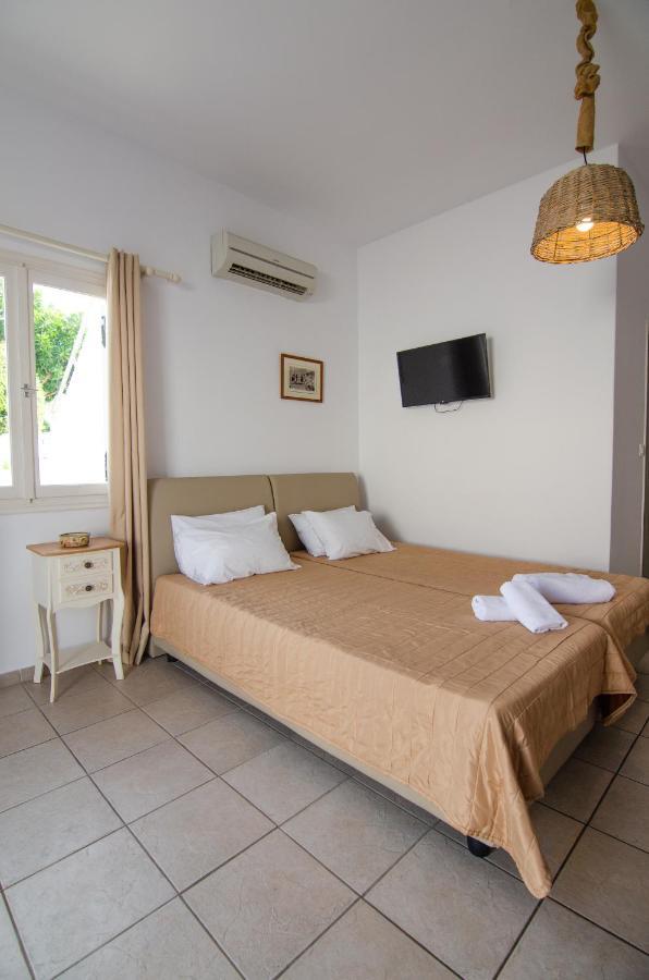 Marias Rooms Chora  Exterior photo