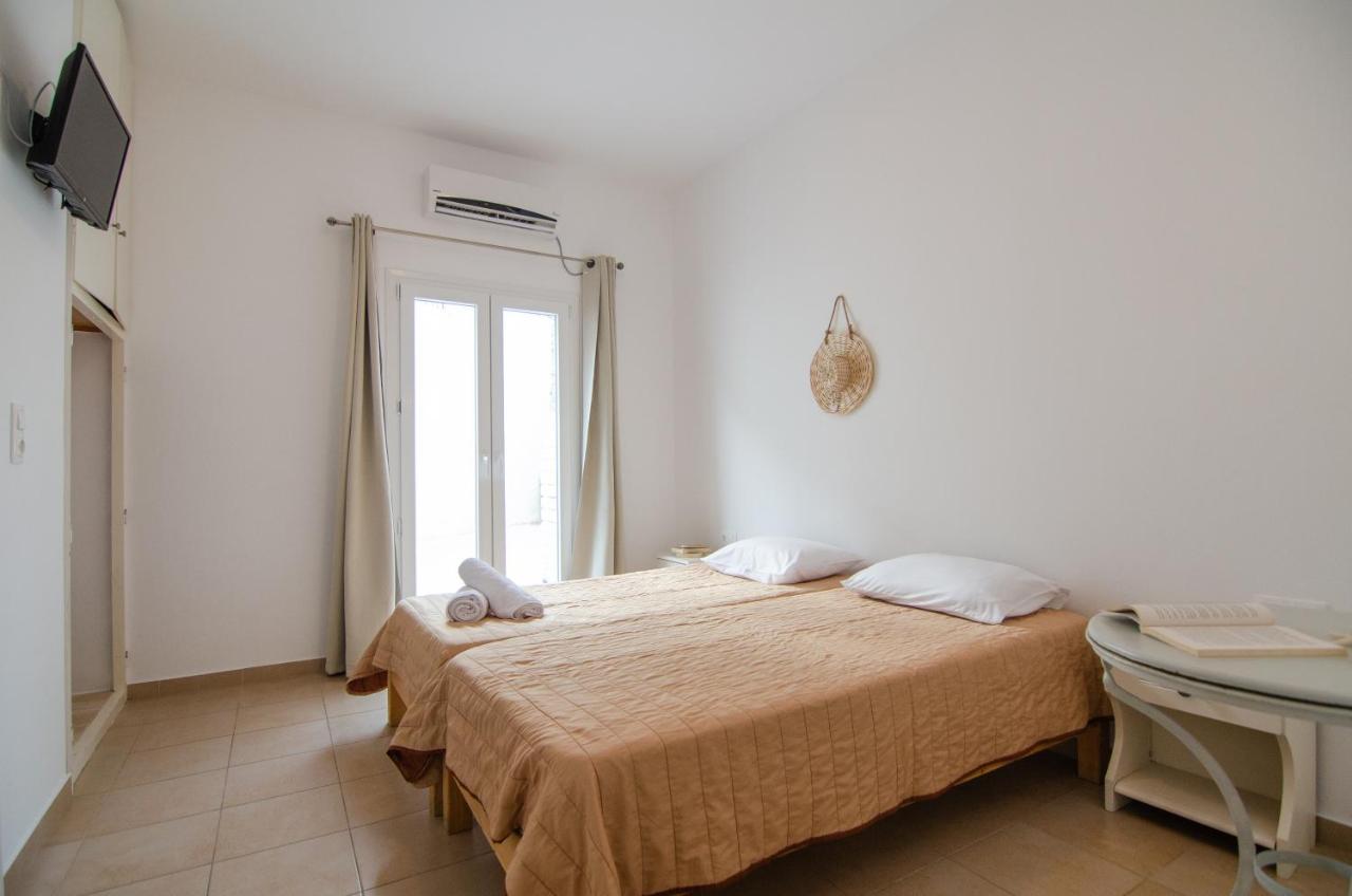 Marias Rooms Chora  Exterior photo
